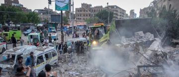 رايتس ووتش توثق مخاطر الصحفيين في اليمن عقب غارة إسرائيلية بصنعاء