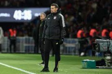 إيقاف مدرب موير السابق لثلاث سنوات بسبب سوء السلوك الجسيم إيقاف مدرب موير السابق لثلاث سنوات بسبب سوء السلوك الجسيم