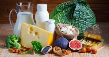 الكالسيوم وصحة المرأة.. معدن أساسي يحمي العظام والقلب ويمنع الهشاشة الكالسيوم وصحة المرأة.. معدن أساسي يحمي العظام والقلب ويمنع الهشاشة