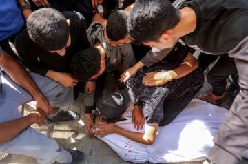 استشهاد 21 مواطنا فلسطينيا بقصف العدو الصهيوني مناطق مختلفة في قطاع غزة