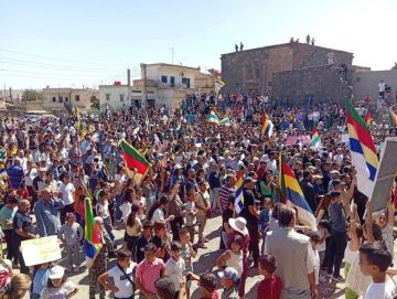 مظاهرة في السويداء السورية تطالب بتقرير المصير والإفراج عن المختطفين