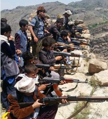 استعدادات أطفال يمنيين لمواجهة إسرائيل تتصدر مواقع التواصل استعدادات أطفال يمنيين لمواجهة إسرائيل تتصدر مواقع التواصل