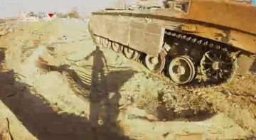 القسام تستهدف دبابة وتدك تجمعا لجنود العدو الصهيوني في مدينة غزة