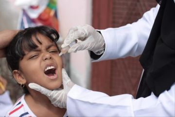 رفض الحوثيين للقاحات يعيد شلل الأطفال والدفتيريا إلى أطفال اليمن رفض الحوثيين للقاحات يعيد شلل الأطفال والدفتيريا إلى أطفال اليمن