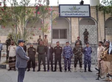 محافظ حضرموت يتفقد إدارة مكافحة المخدرات ويثمن نجاحاتها محافظ حضرموت يتفقد إدارة مكافحة المخدرات ويثمن نجاحاتها