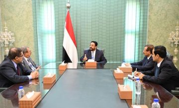 العرادة يلتقي في قصر معاشيق وزير العدل ورئيسي مجلس القضاء والمحكمة العليا