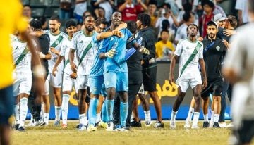 إيفان توني ينهي كوابيس أهلي جدة بفوز سهل على العربي إيفان توني ينهي كوابيس أهلي جدة بفوز سهل على العربي