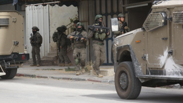 إصابة خمسة فلسطينيين بالخليل باعتداء قوات الاحتلال