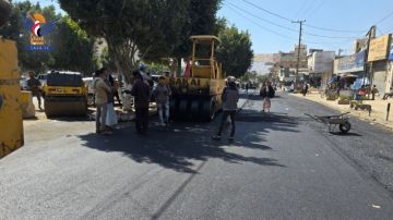 تنفيذ أعمال اسفلتية للمقاطع المتضررة في شارع الستين بأمانة العاصمة