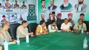 مناقشة الأوضاع الخدمية بمديريتي الصليف ورأس عيسى بالحديدة