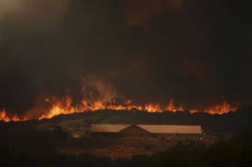 إجلاء حوالى 20 ألف شخص بسبب حرائق في جنوب تشيلي