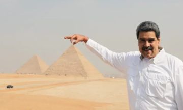  لا تظهر الكرش .. القصة الكاملة للزيارة الإستثنائية لـ مادورو في مصر