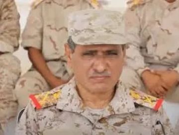 الرئاسي يرسخ سلطته: إقالة البحسني رسالة لمن يتحدى التوافق والاخير يرد الرئاسي يرسخ سلطته: إقالة البحسني رسالة لمن يتحدى التوافق والاخير يرد