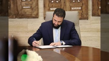 الرئيس أحمد الشرع يوقع اتفاقية تاريخية لدمج قوات قسد في مؤسسات الدولة السورية