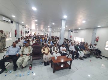 مؤسسة موانئ البحر الأحمر وقطاع ميناء الحديدة يحييان الذكرى السنوية للشهيد القائد