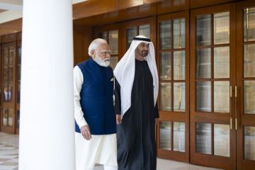 محمد بن زايد ورئيس وزراء الهند يبحثان تعزيز التعاون بين البلدين