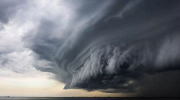 روبوت صيني يتنبأ بالأعاصير قبل موعدها بساعات