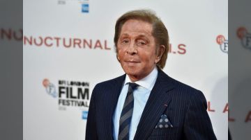 وفاة مصمم الأزياء الأسطوري فالنتينو غارافاني عن 93 عاما