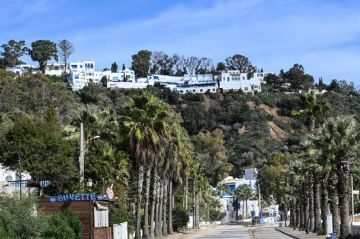 سيدي بوسعيد أيقونة السياحة التونسية في خطر بعد امطار استثنائية