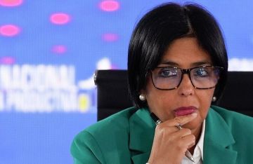 رئيسة فنزويلا توقع على قانون يدعو للاستثمار في القطاع النفطي