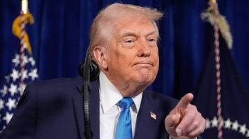 ديلي ميل البريطانية: ترامب طلب من قواته الخاصة وضع خطة لغزو غرينلاند ديلي ميل البريطانية: ترامب طلب من قواته الخاصة وضع خطة لغزو غرينلاند