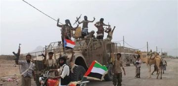 مصادر عسكرية : أقارب للزبيدي يستولون على معدات استخبارات إماراتية و عسكرية حساسة مصادر عسكرية : أقارب للزبيدي يستولون على معدات استخبارات إماراتية و عسكرية حساسة