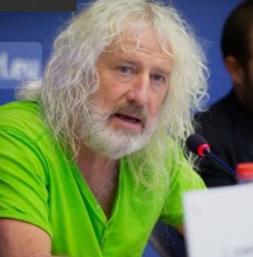 ميك والاس ينتقد ازدواجية المعايير الأوروبية ويدين دعم فون دير لاين لجرائم العدو الإسرائيلي ميك والاس ينتقد ازدواجية المعايير الأوروبية ويدين دعم فون دير لاين لجرائم العدو الإسرائيلي