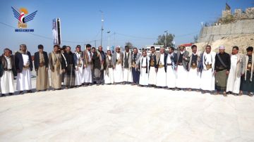 قيادة الهيئة العليا للأدوية تزور ضريح شهيد القرآن في مران بصعدة قيادة الهيئة العليا للأدوية تزور ضريح شهيد القرآن في مران بصعدة