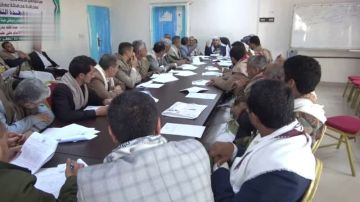 اجتماع في عمران يناقش تقرير الأداء المالي للعام 2025م