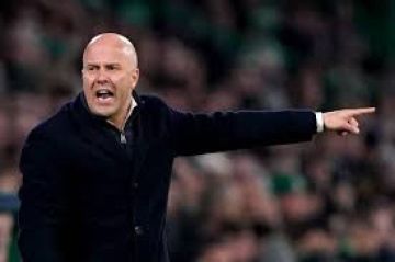 سلوت قبل مواجهة نيوكاسل: يتعين على ليفربول تجنب الهفوات المتأخرة