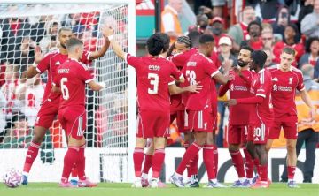 من هو معلق مباراة ليفربول ضد نيوكاسل يونايتد في الدوري الإنجليزي الممتاز