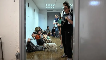 إعلام عبري: بلديات شمال تل أبيب المحتلة تفتح الملاجئ العامة تحسبا لهجوم إيراني