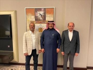 اللواء شلال علي شايع يبحث مع رئيس الوزراء والسفير السعودي تعزيز جهود جهاز مكافحة الإرهــ,ـاب