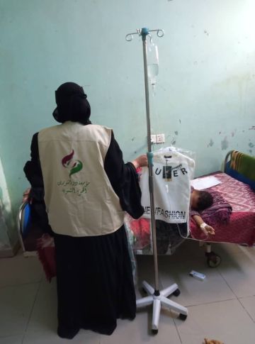 مؤسسة ذو النورين ومؤسسة شعيله توزعان ملابس في فصل الشتاء للأطفال المصابين بتكسرات الدم مؤسسة ذو النورين ومؤسسة شعيله توزعان ملابس في فصل الشتاء للأطفال المصابين بتكسرات الدم