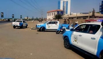 عدن.. ضبط متهم في قضية تفجير ومنع محاولة هروب 4 سجناء وفتح تحقيق بحالتي وفاة غامضة عدن.. ضبط متهم في قضية تفجير ومنع محاولة هروب 4 سجناء وفتح تحقيق بحالتي وفاة غامضة