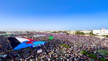 صور - حشود غير مسبوقة في مليونية الثبات والتصعيد الشعبي بعدن صور - حشود غير مسبوقة في مليونية الثبات والتصعيد الشعبي بعدن