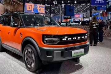 مباحثات بين فورد وبي واي دي لتوريد بطاريات صينية