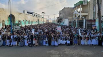 مسيرة ووقفات حاشدة في حجة تأكيدا على العهد لشهيد القرآن والتعبئة مستمرة