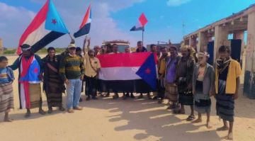 زحف جماهيري من أبين نحو عدن للمشاركة في مليونية الوفاء للمجلس الانتقالي الجنوبي