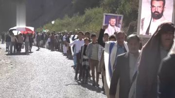 مسير لخريجي قوات التعبئة في ذي السفال بإب مسير لخريجي قوات التعبئة في ذي السفال بإب