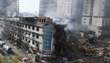 السعودية تعزي حكومة باكستان في ضحايا حريق مركز تجاري بكراتشي السعودية تعزي حكومة باكستان في ضحايا حريق مركز تجاري بكراتشي