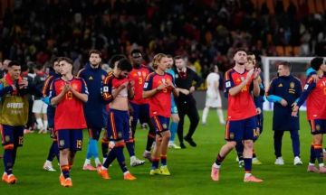 الماتادور الإسباني في مواجهة الفراعنة.. ودية نارية في قطر الماتادور الإسباني في مواجهة الفراعنة.. ودية نارية في قطر