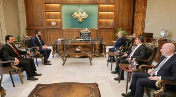 لبنان يعتزم تسليم مئات السجناء السوريين إلى دمشق لبنان يعتزم تسليم مئات السجناء السوريين إلى دمشق