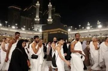 هل تفوت فرصة الحج؟ وزارة الأوقاف تمدد التسجيل لإنقاذ الحصة اليمنية من الضياع!