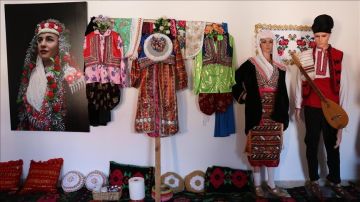 ريبنوفو.. قرية بلغارية مسلمة تحافظ على زفاف (كلينا) منذ آلاف السنين