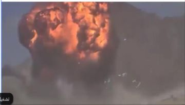 عاجل غارات جوية سعودية تستهدف المدنيين في المكلا عاجل غارات جوية سعودية تستهدف المدنيين في المكلا