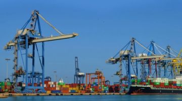 مصر ترفض عرضا إماراتيا خياليا لبيع حصتها في شركة شحن بحرية