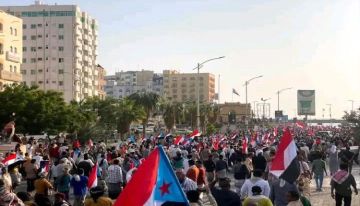 تظاهرة حاشدة في المكلا بحضرموت دعما للمجلس الانتقالي وحق الجنوب في إقامة دولته المستقلة