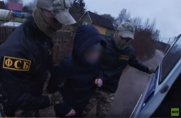 الأمن الروسي: إحباط مخطط استخبارات كييف لاغتيال موظف بقطاع صناعات الدفاع في بطرسبورغ