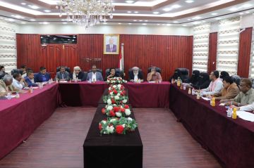 محافظ المهرة يترأس الاجتماع الاعتيادي الأول للمكتب التنفيذي للعام 2026م محافظ المهرة يترأس الاجتماع الاعتيادي الأول للمكتب التنفيذي للعام 2026م